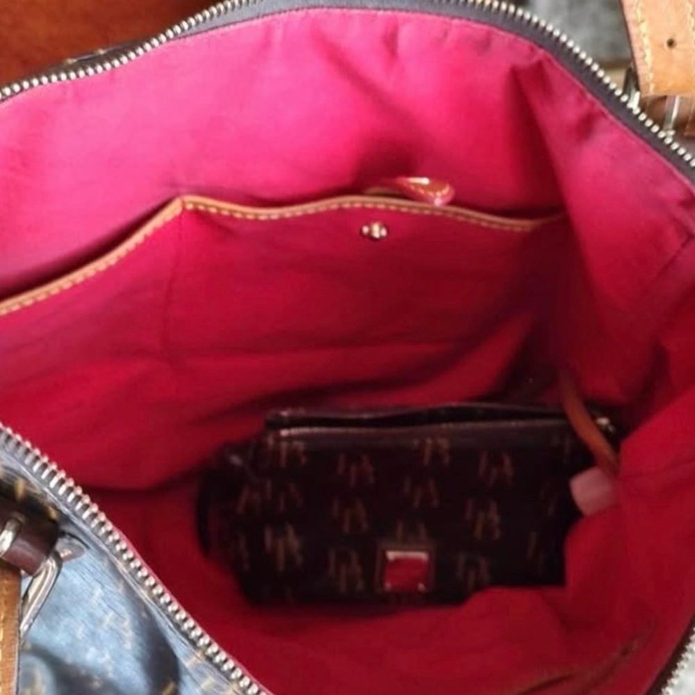 Dooney & Bourke Set 1975 - Final Reduction - Picture 2 of 15